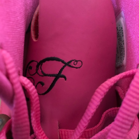 Authentic “Carol” Larry Fitzgerald BCA cleats 🔥🔥 - Picture 5 of 9